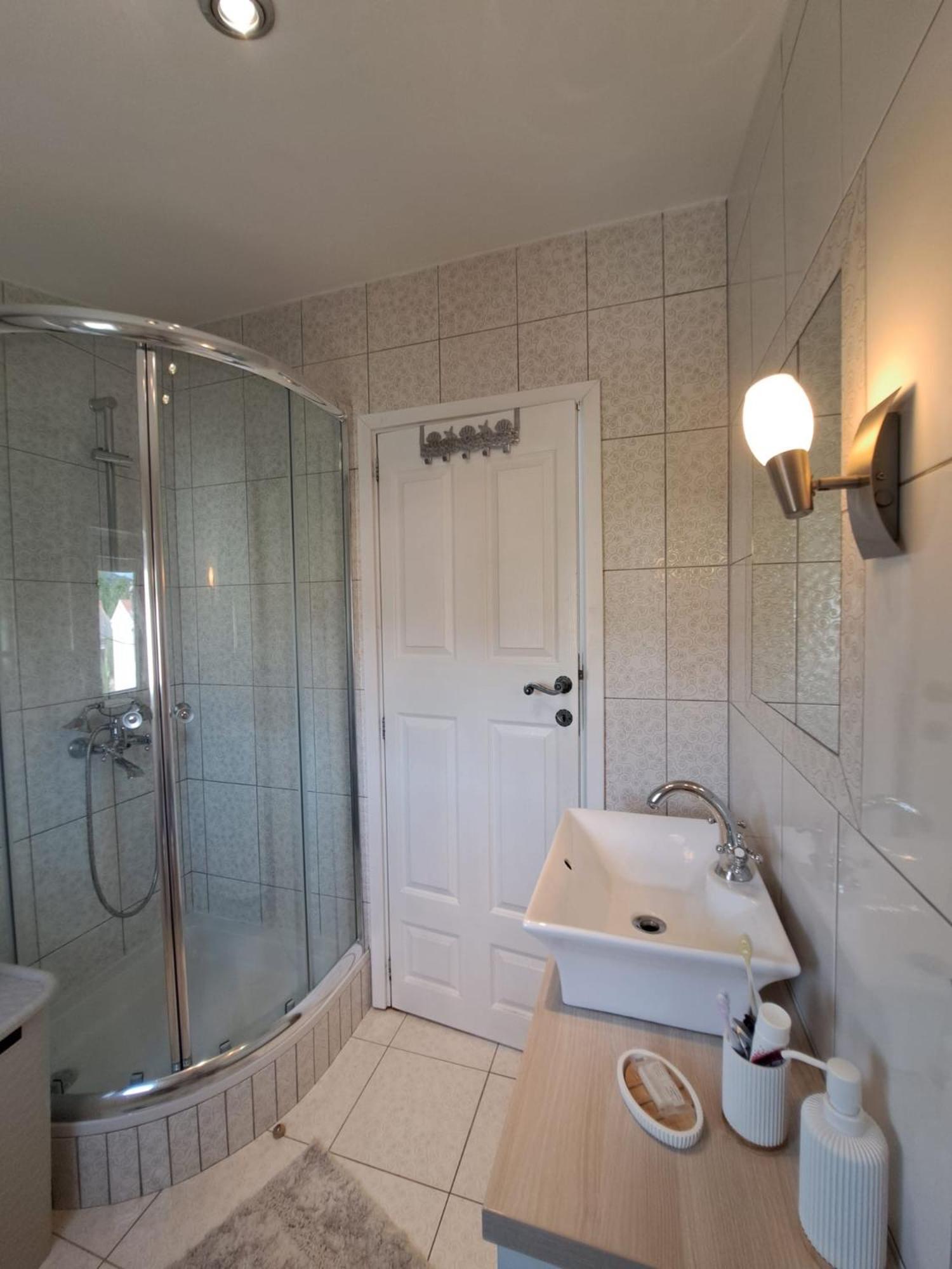 Apartman Lucia Posedarje Εξωτερικό φωτογραφία