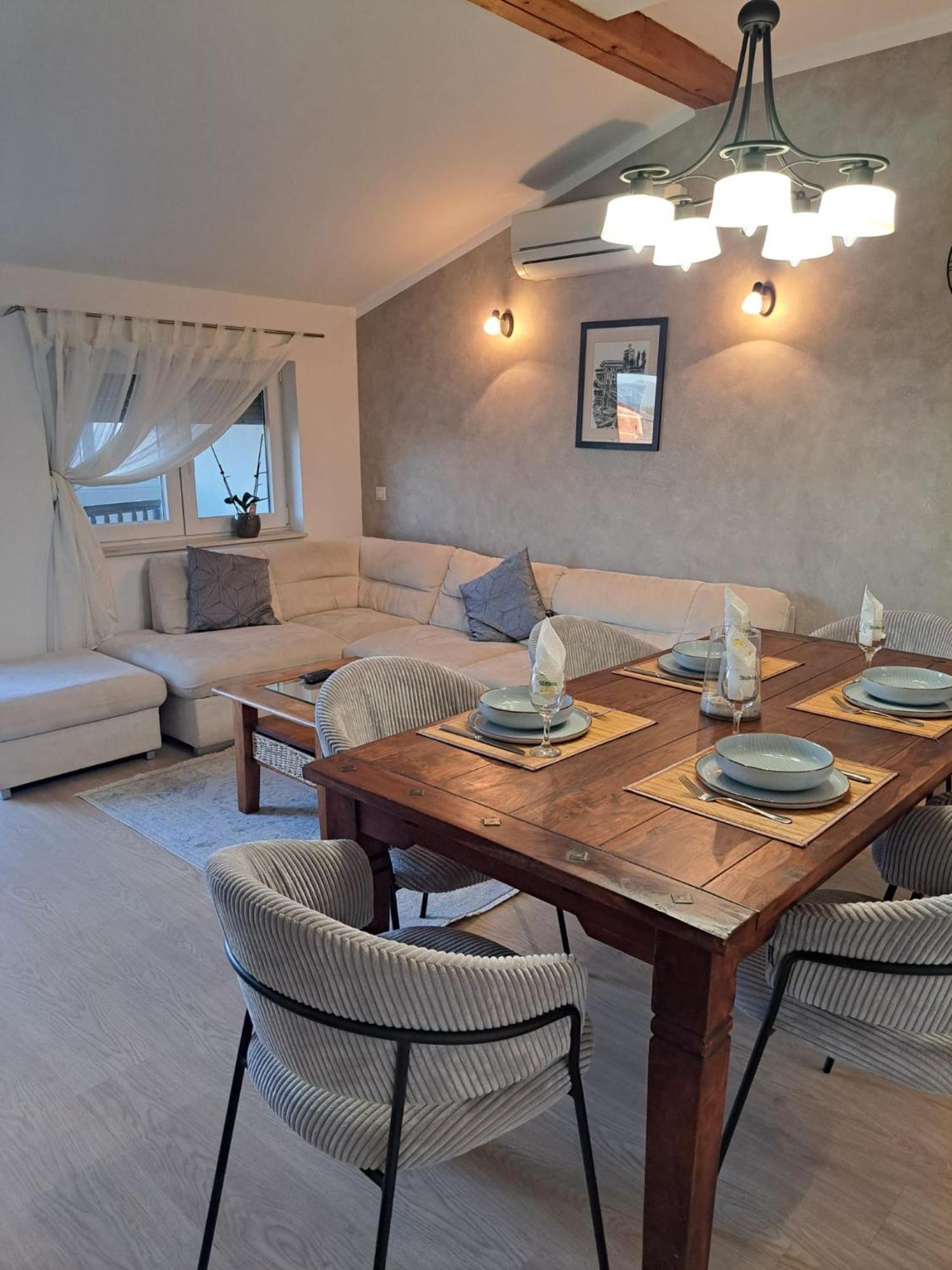 Apartman Lucia Posedarje Εξωτερικό φωτογραφία