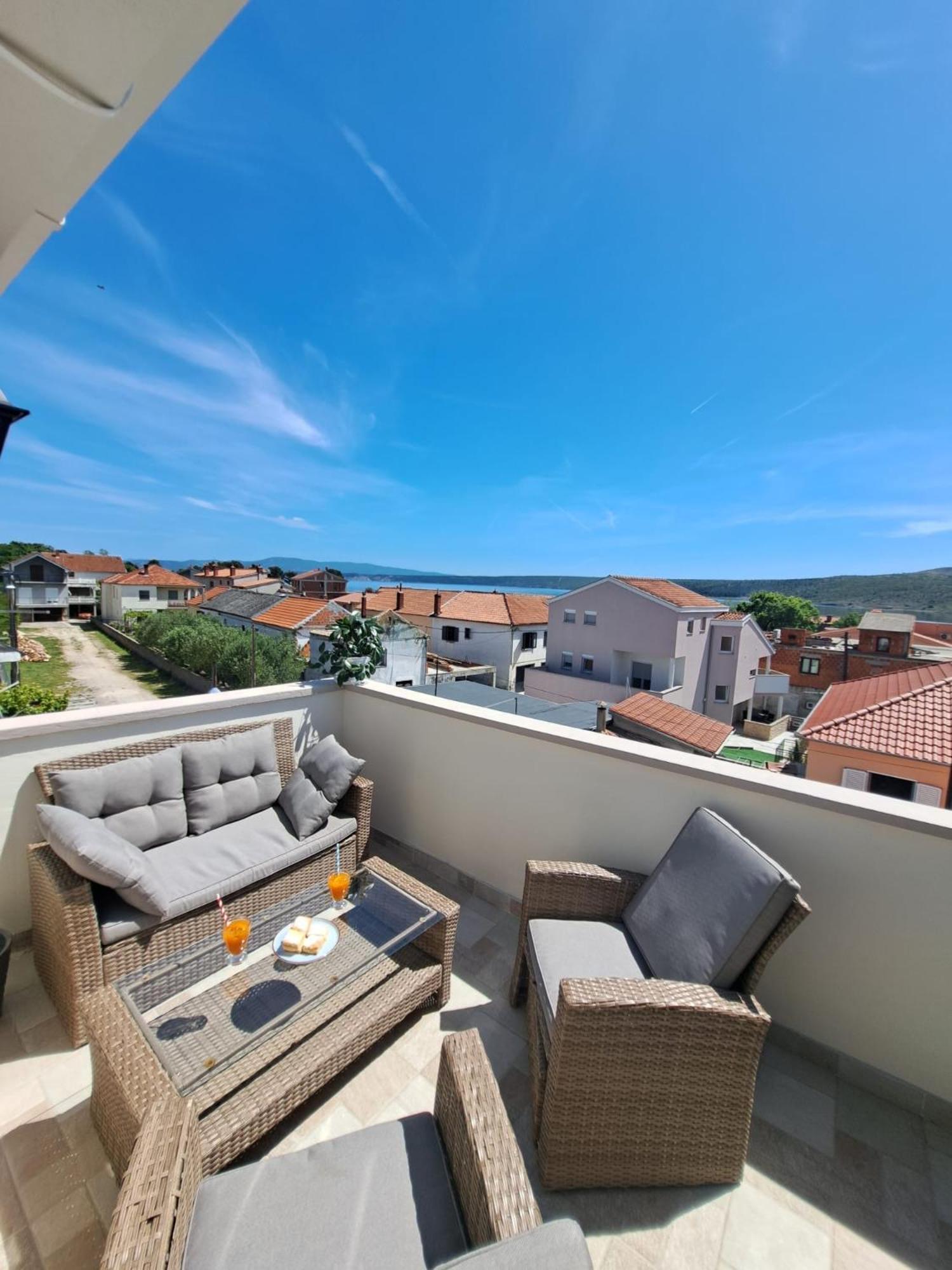 Apartman Lucia Posedarje Εξωτερικό φωτογραφία